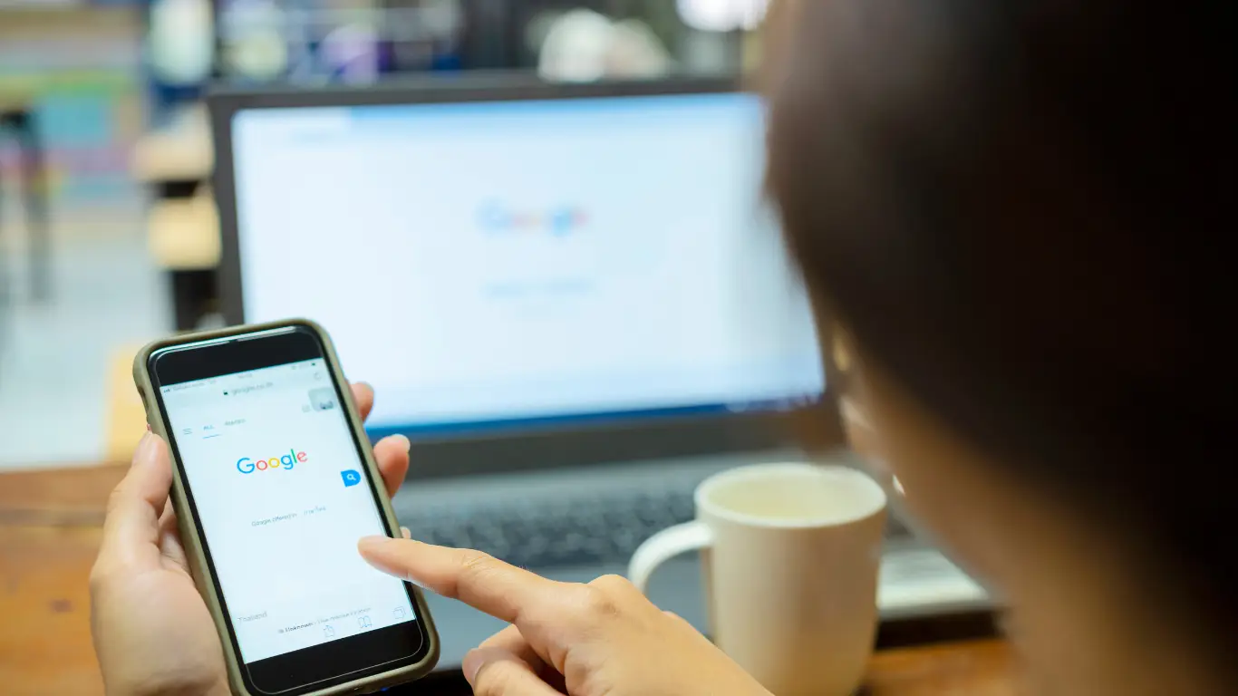 Comment créer et optimiser votre Fiche Google Entreprise en 2024 pour attirer plus de clients